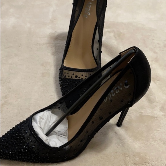 Shoes - Picture 2 of 8